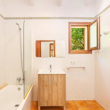 Casita Rafal Roig * Maria De La Salut